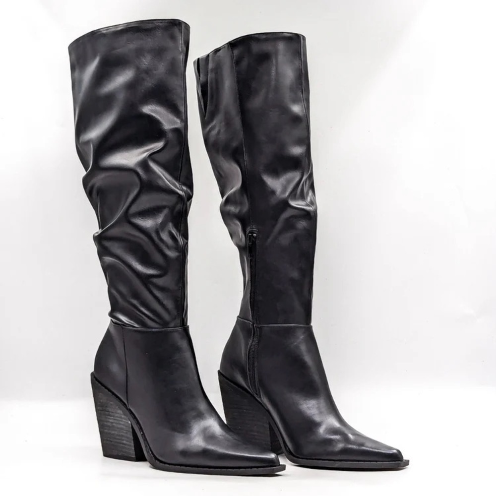 •Charles David• Wire Knee High Boots